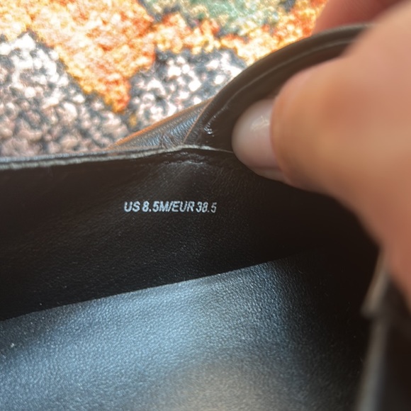 Vince Black Leather Slide Ons - Picture 6 of 6